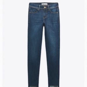 Zara Skinny Fit jean size 42 US 10